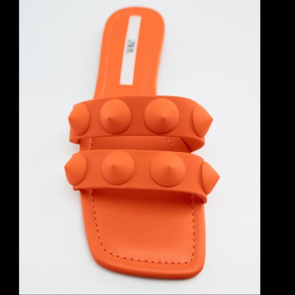 NWT ZARA Flat Rubberized Studded Sandals - Picture 4 of 5